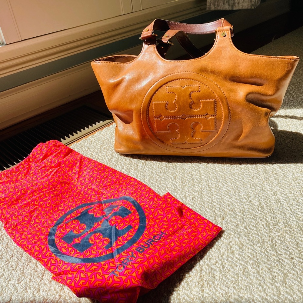 VINTAGE & Rare Tory Burch (100% authentic) purchased in her store in 2011.